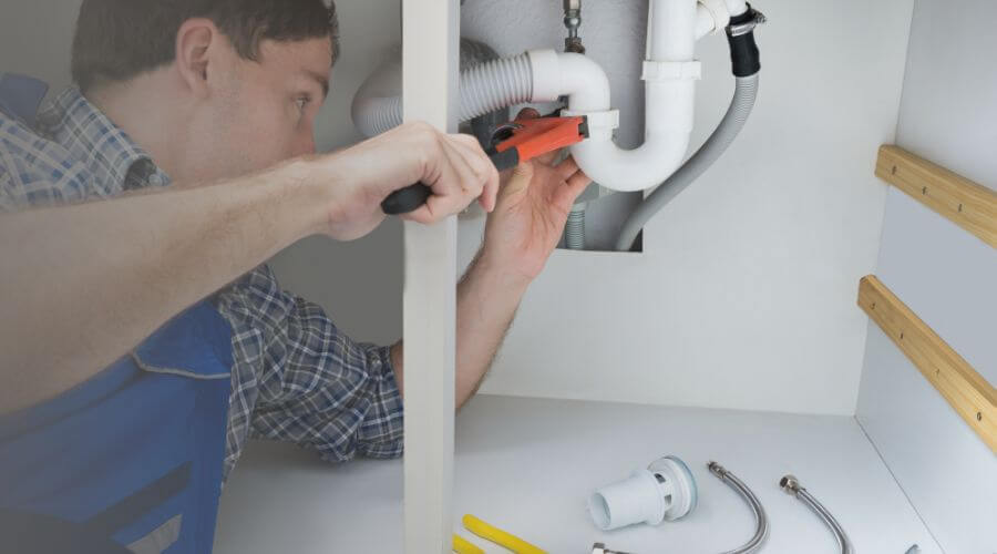 Local water heater installation in Lyons, IL